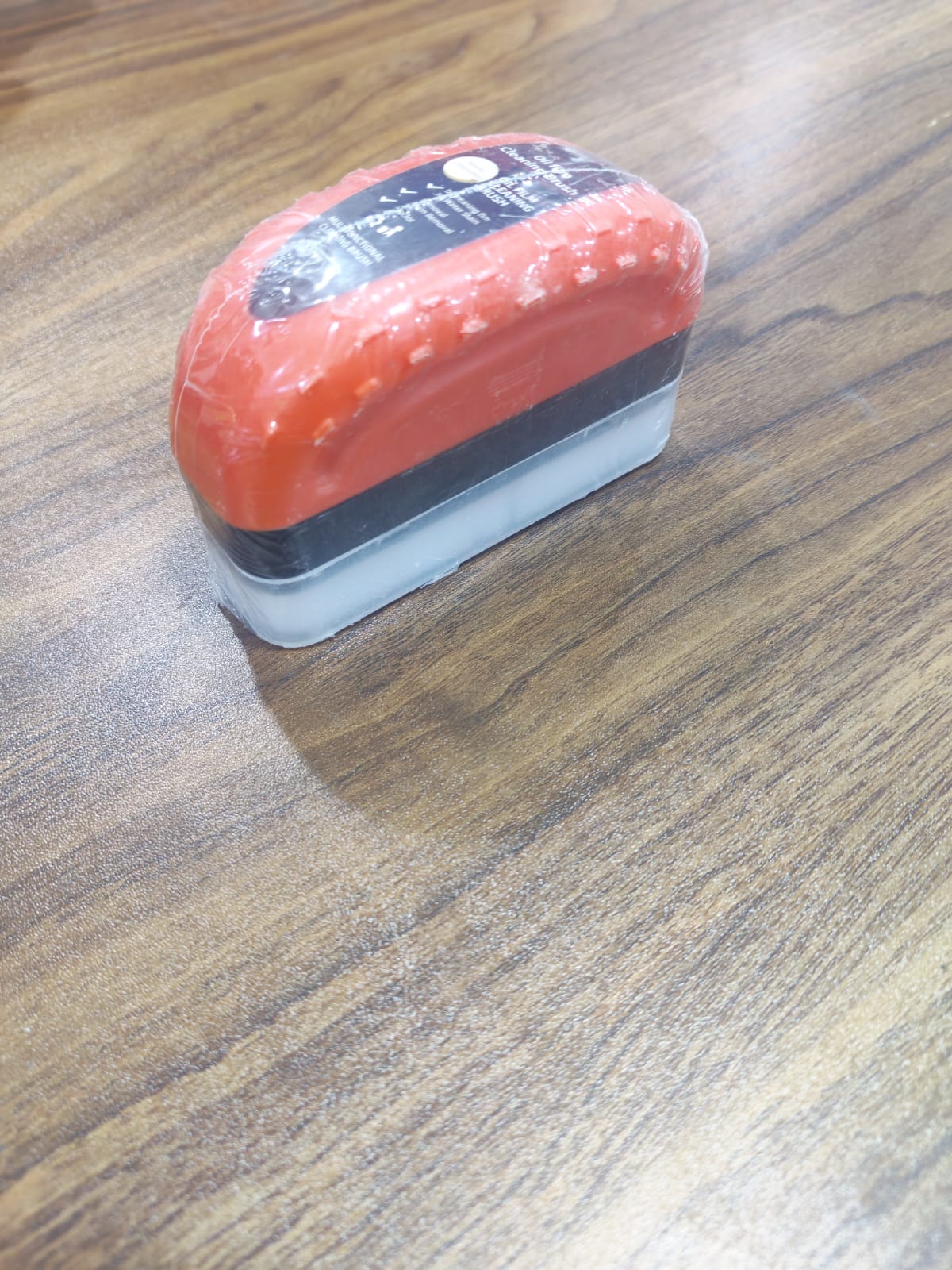 فرشة تنظيف وتلميع زجاج السيارات