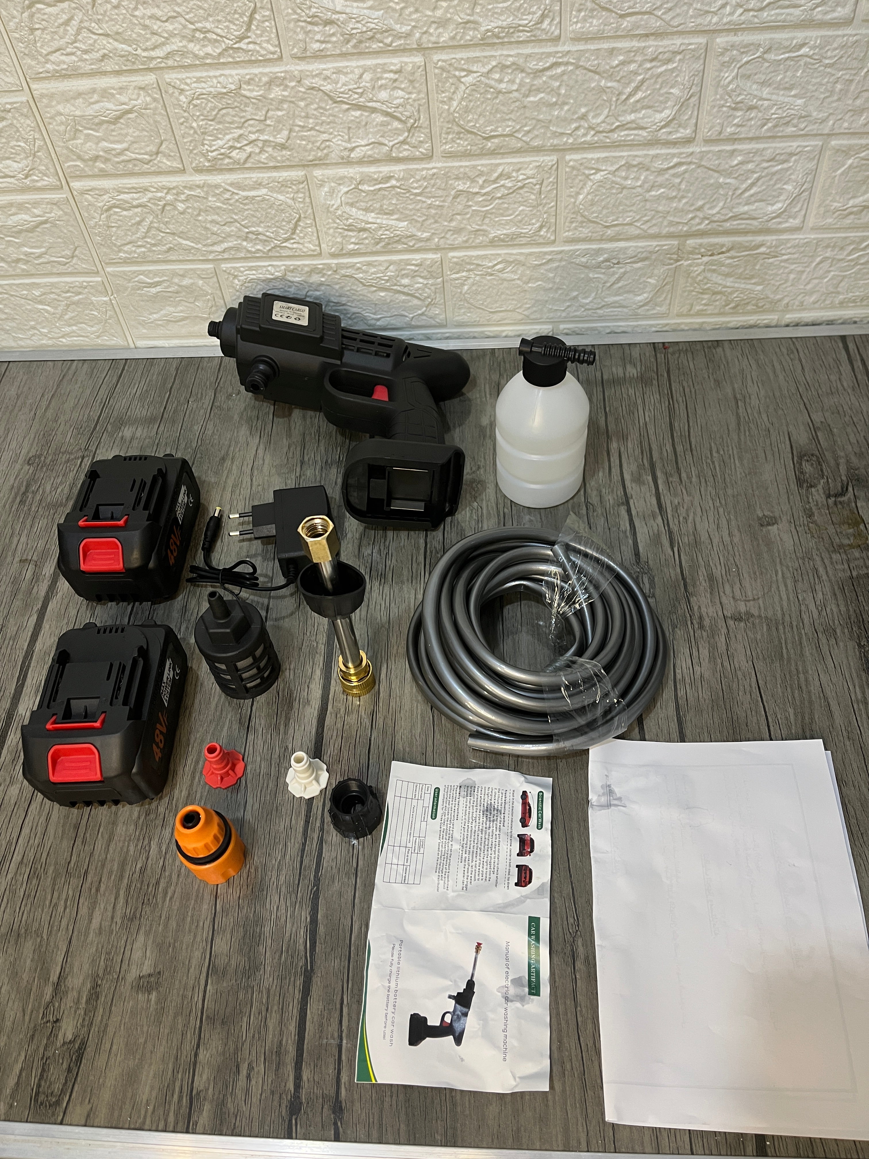 مسدس تنظيف لاسلكي احترافي – حل مثالي للعربية والبيت